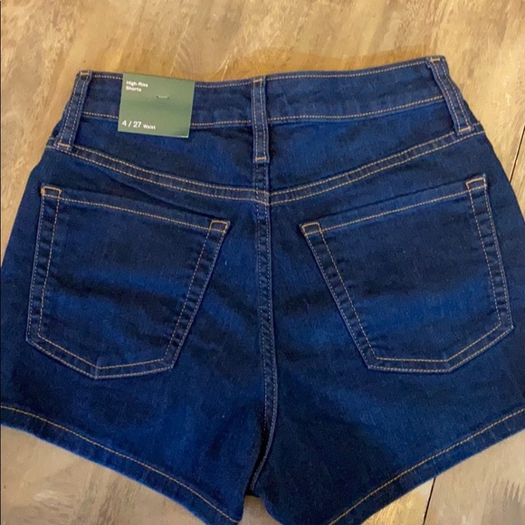 High- Rise Denim Shorts - Picture 2 of 4